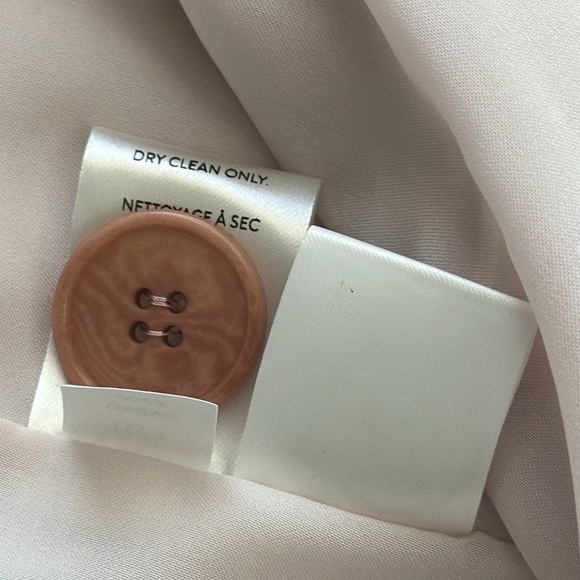 LITA by Ciara 2 Button Blazer in Lotus Blush Pink Nude Pink Size Medium NWT - Picture 15 of 16